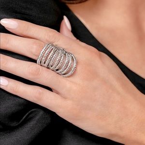 Paparazzi Rippling Rarity Ring Exclusive 2023